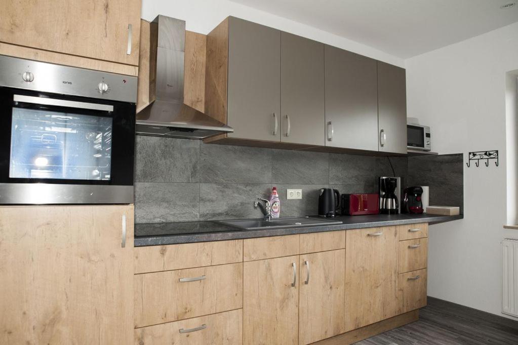 Exklusive Ferienwohnung Mit Balkon, 2 Schlafzimmer Im Haus Sertuerner Einbeck Kültér fotó